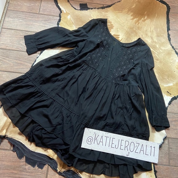 Anthropologie Dresses & Skirts - Anthropologie large dress 💋